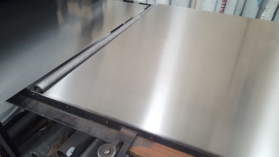 HL Surface Cold Rolled Stainless Steel Plate AISI 304 304L 0.6mm 0.8mm Thickness